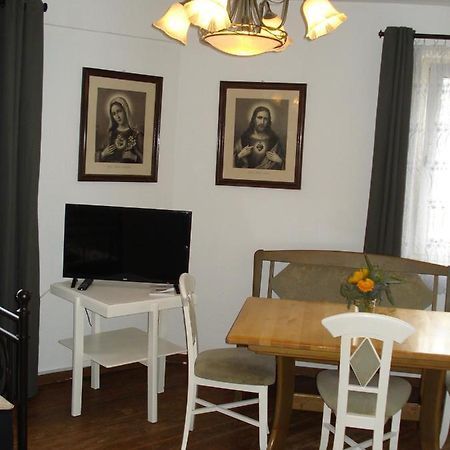 Appartement 25 Qm Mit Bad An Der Mosel - Naehe Koblenz Dieblich Exterior photo